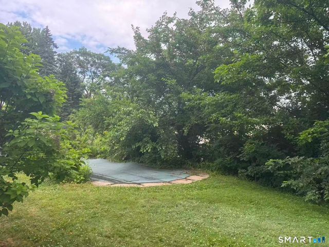 1122 Fienemann Road, Farmington, CT 06032