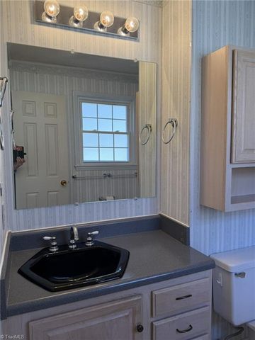 275 Carter Circle, Winston-salem, NC 27106