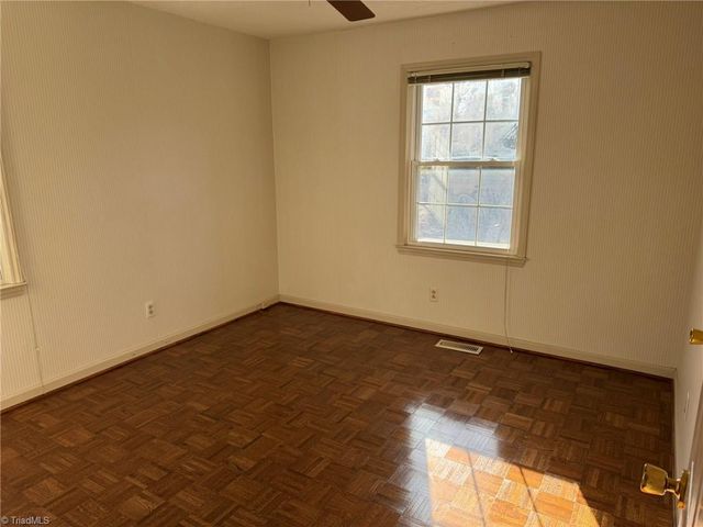 275 Carter Circle, Winston-salem, NC 27106