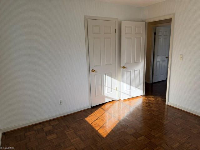 275 Carter Circle, Winston-salem, NC 27106