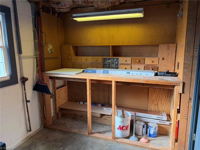 275 Carter Circle, Winston-salem, NC 27106