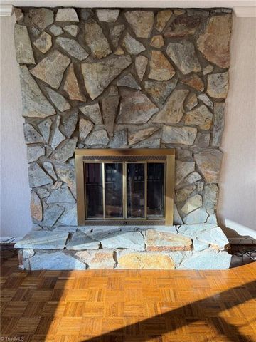 275 Carter Circle, Winston-salem, NC 27106