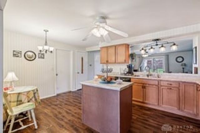 7500 Dial Drive, Huber Heights, OH 45424