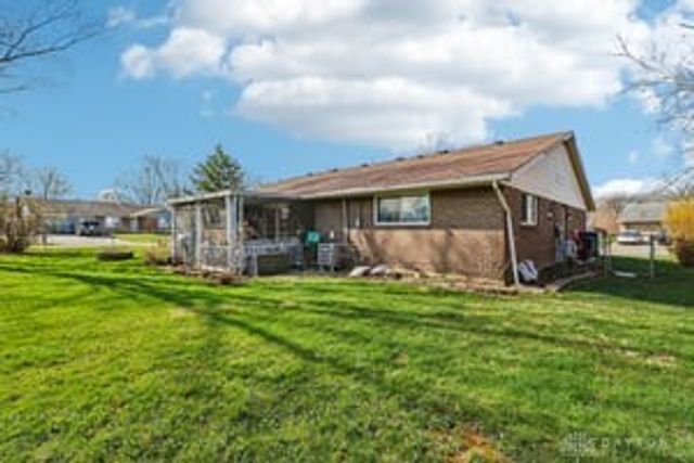 7500 Dial Drive, Huber Heights, OH 45424