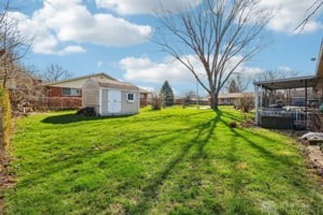 7500 Dial Drive, Huber Heights, OH 45424