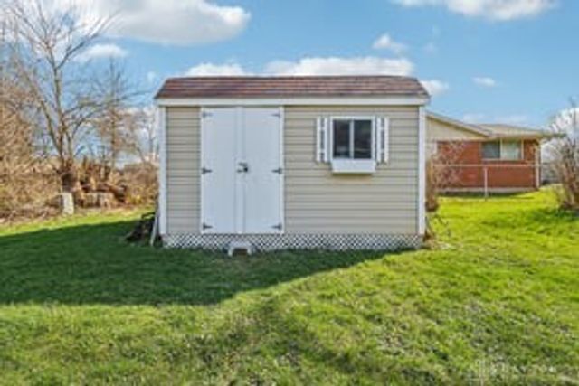 7500 Dial Drive, Huber Heights, OH 45424