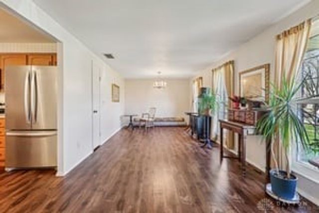 7500 Dial Drive, Huber Heights, OH 45424