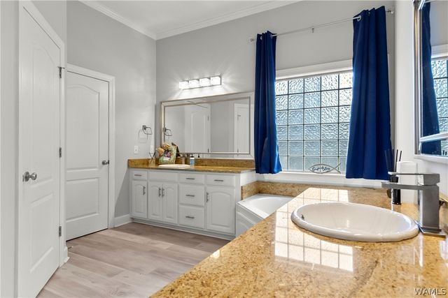 2706 Lake Crest Dr, Tuscaloosa, AL 35406