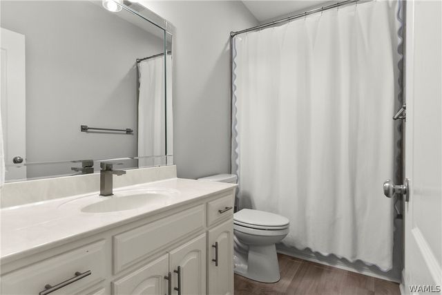 2706 Lake Crest Dr, Tuscaloosa, AL 35406