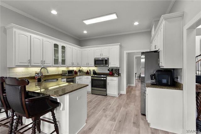 2706 Lake Crest Dr, Tuscaloosa, AL 35406