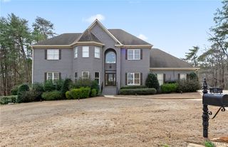 2706 Lake Crest Dr, Tuscaloosa, AL 35406