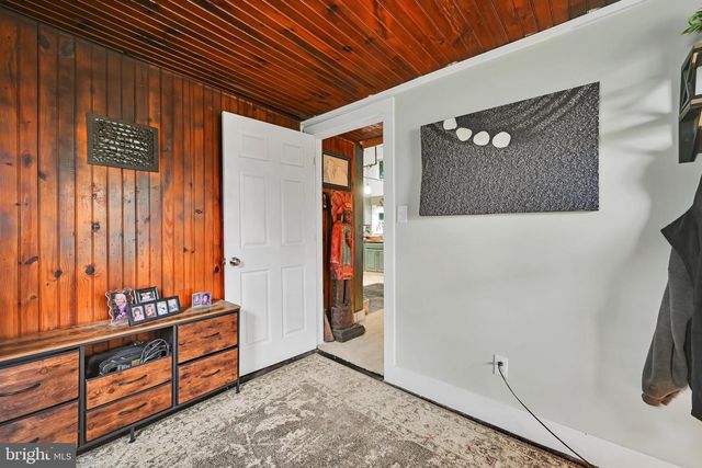 1443 RAILROAD RD, Dauberville, PA 19533
