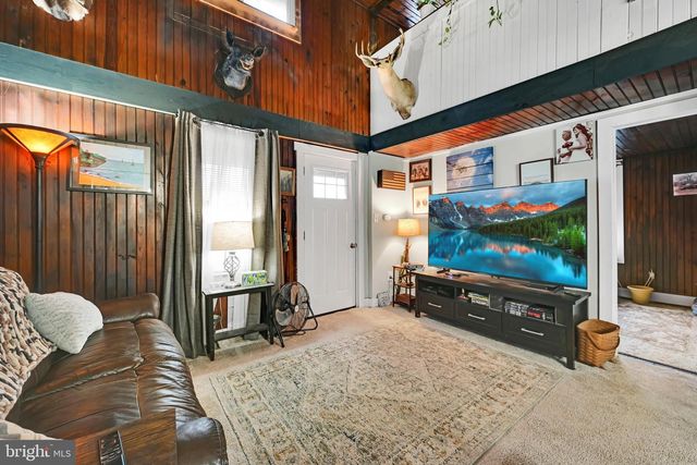 1443 RAILROAD RD, Dauberville, PA 19533