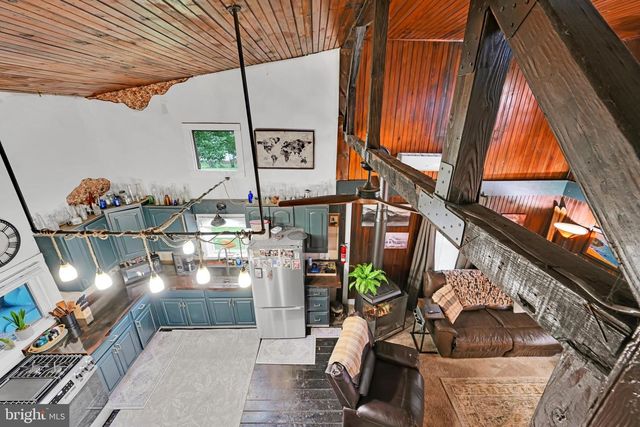 1443 RAILROAD RD, Dauberville, PA 19533