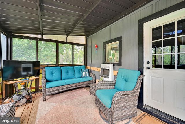 1443 RAILROAD RD, Dauberville, PA 19533