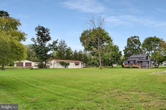 1443 RAILROAD RD, Dauberville, PA 19533