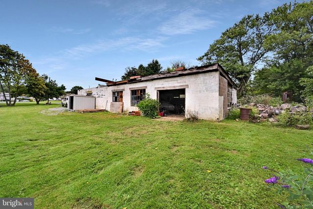 1443 RAILROAD RD, Dauberville, PA 19533