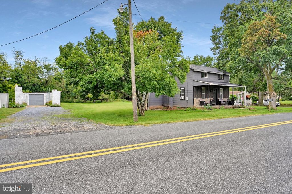 1443 RAILROAD RD, Dauberville, PA 19533