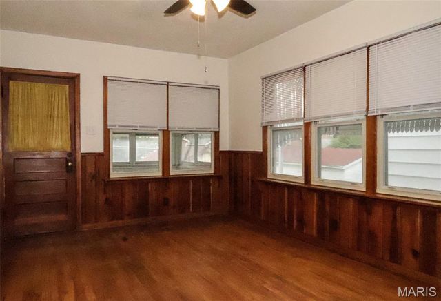 6418 Hoffman, St Louis, MO 63139