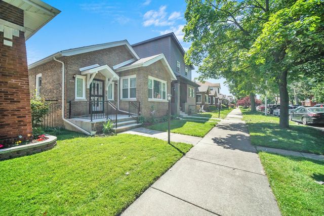 7707 S Ridgeland Avenue, Chicago, IL 60649