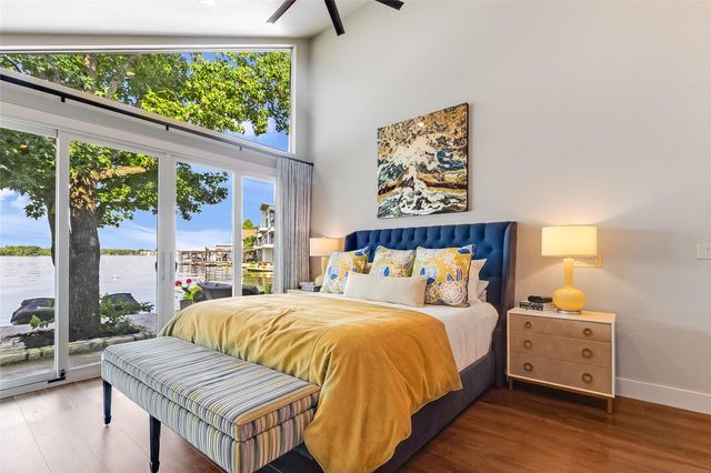 104 Raindrop LN, Kingsland, TX 78639