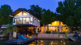 104 Raindrop LN, Kingsland, TX 78639