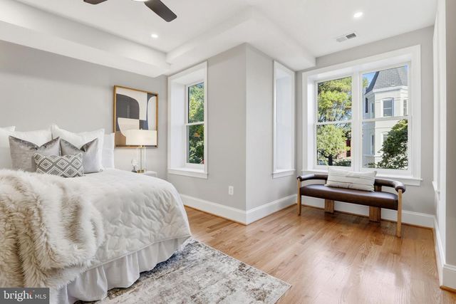 910 WESTMINSTER ST NW, Washington, DC 20001