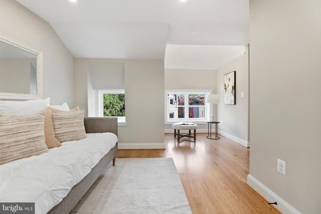 910 WESTMINSTER ST NW, Washington, DC 20001