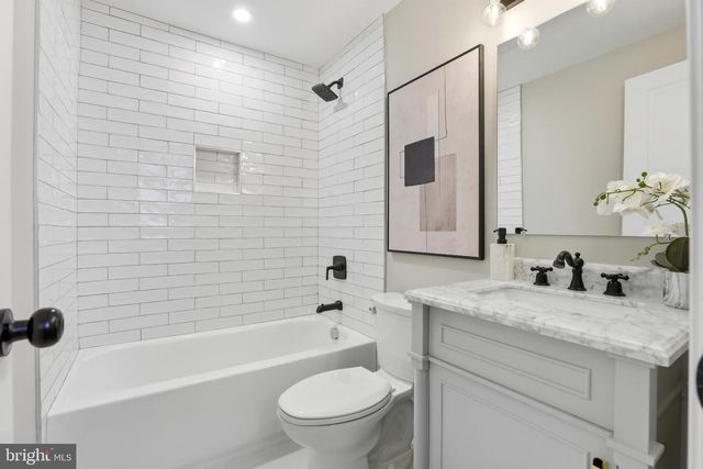 910 WESTMINSTER ST NW, Washington, DC 20001