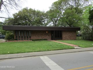 301 Julia Street, New Iberia, LA 70560
