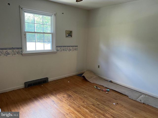 1601 MCCALL AVE, Mays Landing, NJ 08330