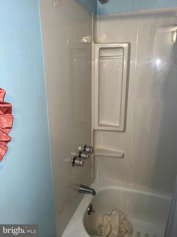 1601 MCCALL AVE, Mays Landing, NJ 08330