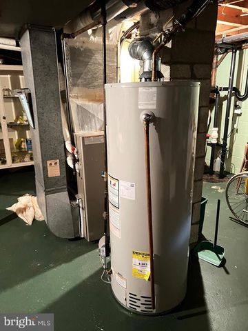 1601 MCCALL AVE, Mays Landing, NJ 08330