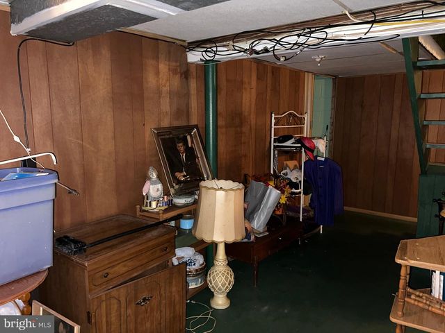 1601 MCCALL AVE, Mays Landing, NJ 08330