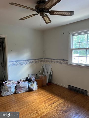 1601 MCCALL AVE, Mays Landing, NJ 08330