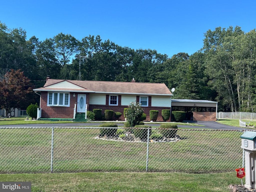 1601 MCCALL AVE, Mays Landing, NJ 08330