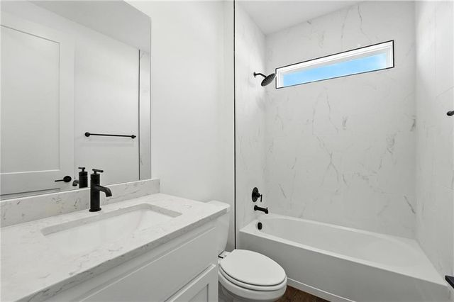 1389 N 162nd Terrace, Basehor, KS 66007