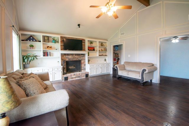 3000 Shadow Lawn Street, Brenham, TX 77833
