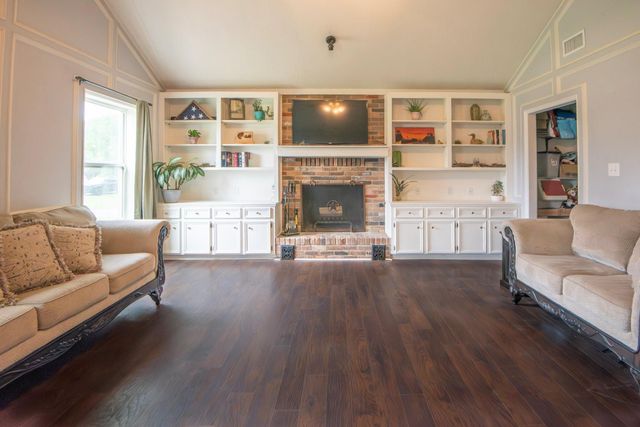3000 Shadow Lawn Street, Brenham, TX 77833