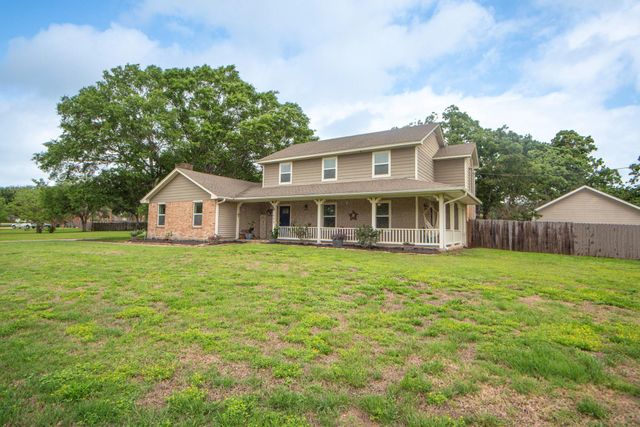 3000 Shadow Lawn Street, Brenham, TX 77833