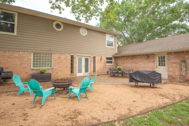 3000 Shadow Lawn Street, Brenham, TX 77833