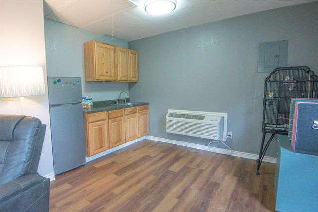 3000 Shadow Lawn Street, Brenham, TX 77833