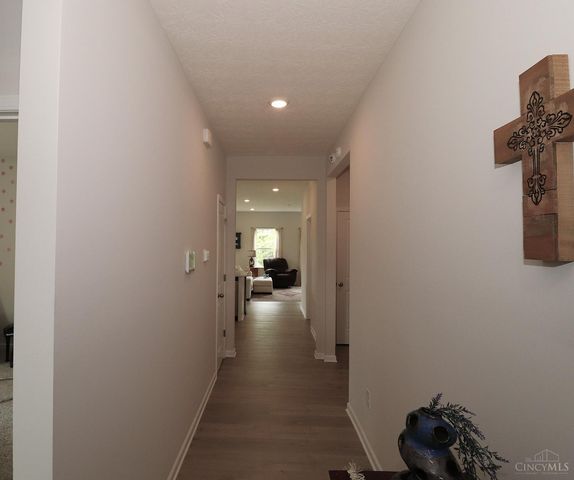 1802 Oak Cove, Goshen Twp, OH 45150