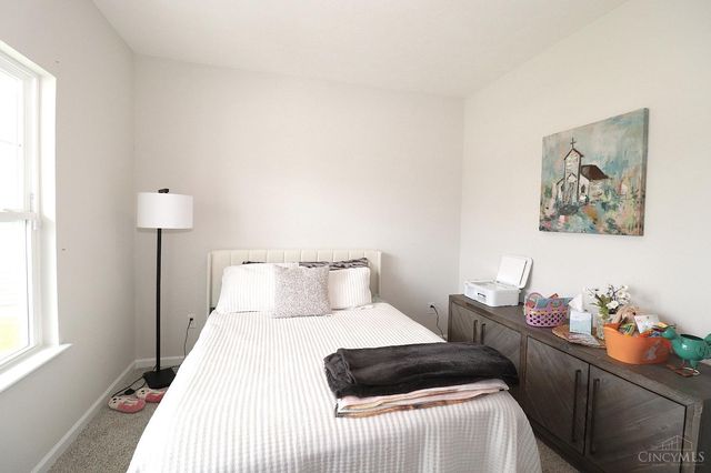 1802 Oak Cove, Goshen Twp, OH 45150