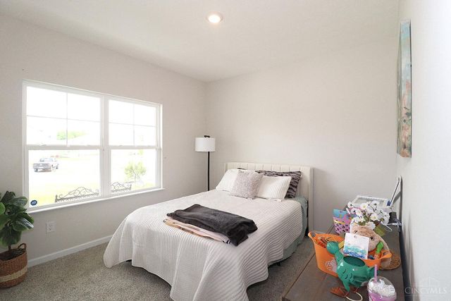 1802 Oak Cove, Goshen Twp, OH 45150