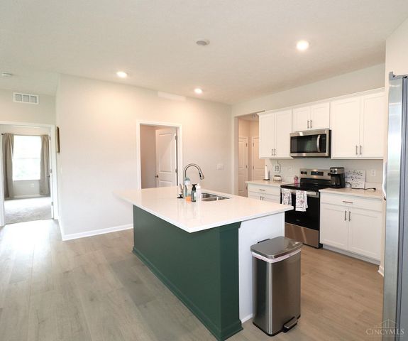 1802 Oak Cove, Goshen Twp, OH 45150