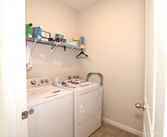 1802 Oak Cove, Goshen Twp, OH 45150