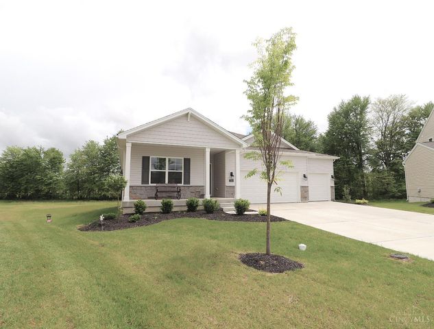 1802 Oak Cove, Goshen Twp, OH 45150