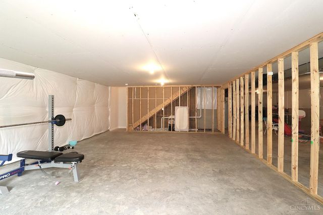 1802 Oak Cove, Goshen Twp, OH 45150