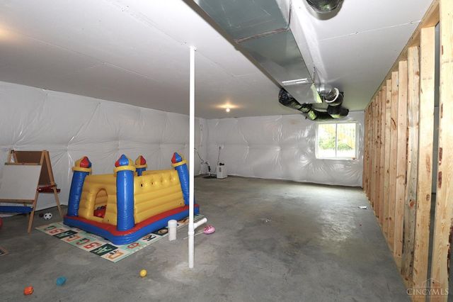 1802 Oak Cove, Goshen Twp, OH 45150